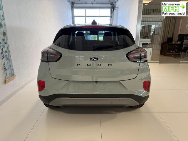 Ford Puma Titanium Cactus Grau