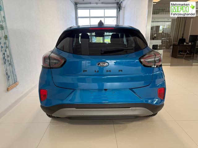 Ford Puma Titanium Digital Aqua Blau