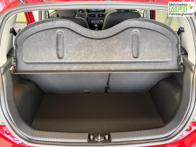 Hyundai i10 Go Plus Dragon Red