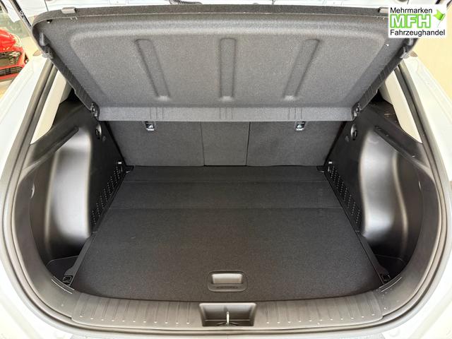 Hyundai Kona GO Plus Atlas White