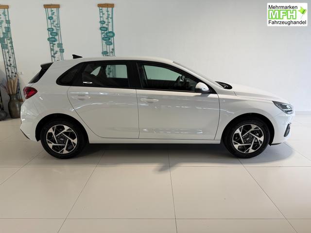 Hyundai i30 GO Serenity White