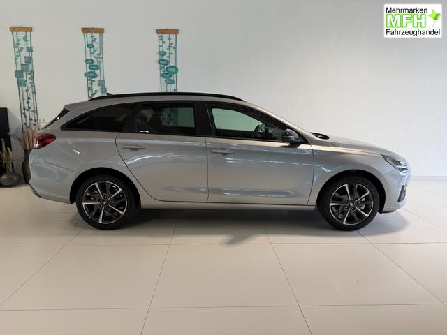 Hyundai i30 Kombi GO Plus Shimmering Silver