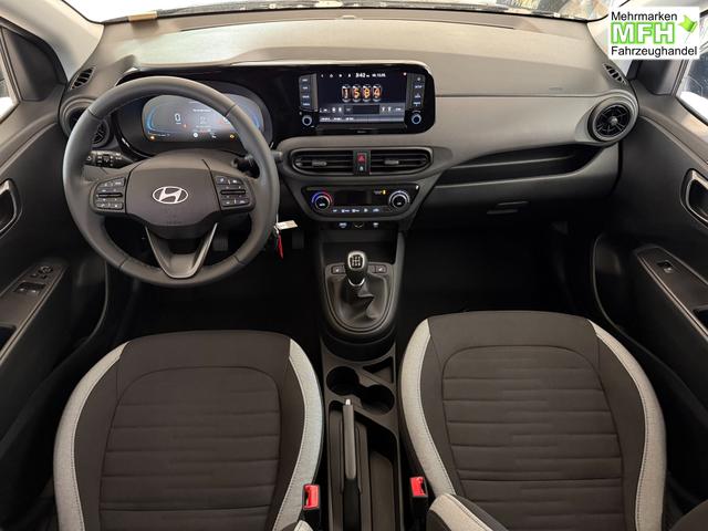 Hyundai i10 Go Plus Phantom Black