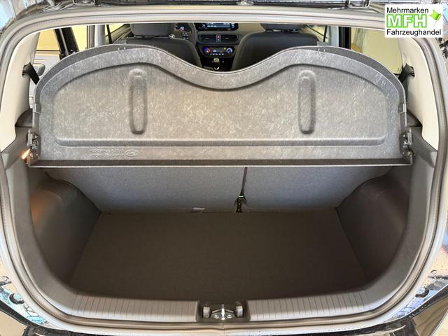 Hyundai i10 Go Plus Phantom Black
