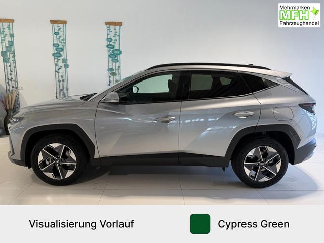 Tucson Cypress Green, Bei den verwendeten Bildern kann es sich um Beispielbilder handeln, ggf. teilweise mit Sonderausstattung.