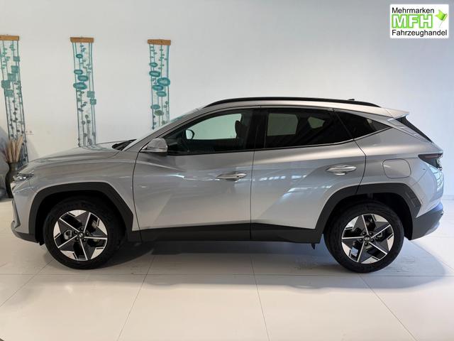 Tucson Shimmering Silver, Bei den verwendeten Bildern kann es sich um Beispielbilder handeln, ggf. teilweise mit Sonderausstattung.