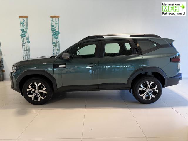 Dacia Bigster Zeder Gruen