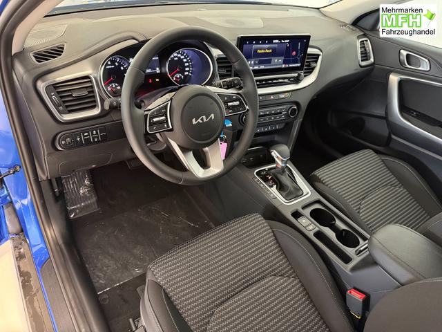 Kia XCEED Blue Flame