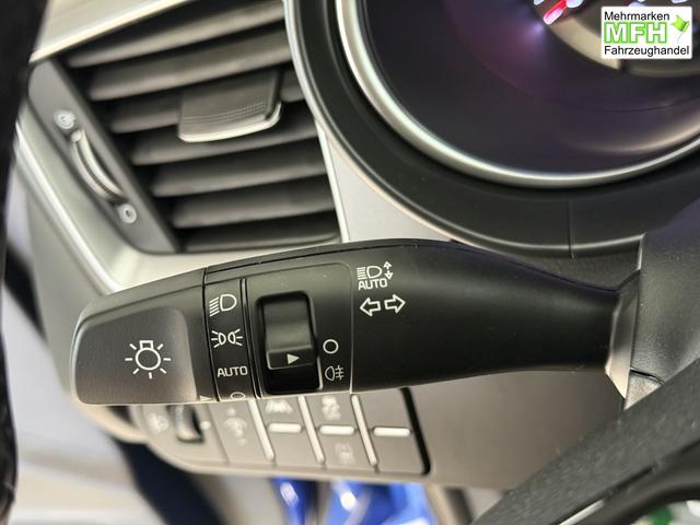 Kia XCEED Blue Flame