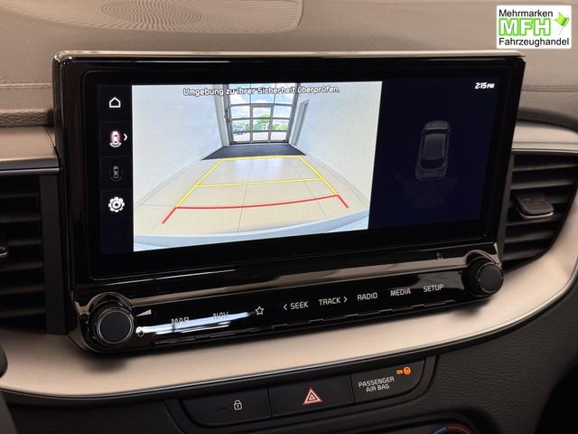 KIA XCEED Deluxe White