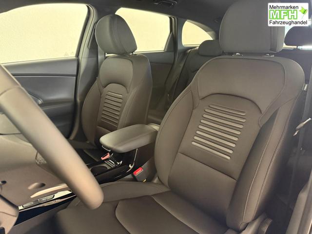 Hyundai i30, Bei den verwendeten Bildern kann es sich um Beispielbilder handeln, ggf. teilweise mit Sonderausstattung.