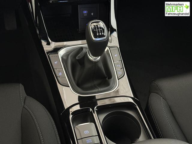 Hyundai i30, Bei den verwendeten Bildern kann es sich um Beispielbilder handeln, ggf. teilweise mit Sonderausstattung.
