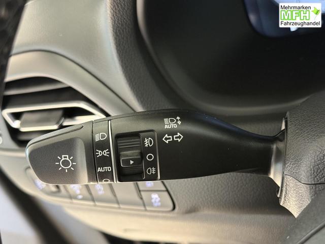 Hyundai i30, Bei den verwendeten Bildern kann es sich um Beispielbilder handeln, ggf. teilweise mit Sonderausstattung.