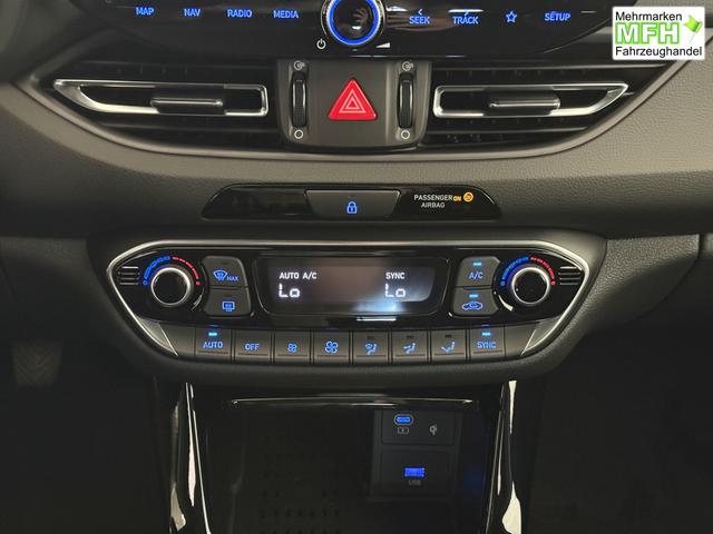 Hyundai i30, Bei den verwendeten Bildern kann es sich um Beispielbilder handeln, ggf. teilweise mit Sonderausstattung.
