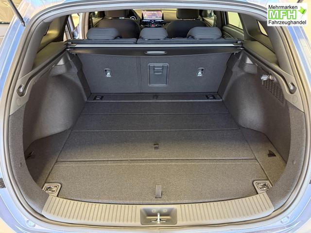 Hyundai i30, Bei den verwendeten Bildern kann es sich um Beispielbilder handeln, ggf. teilweise mit Sonderausstattung.