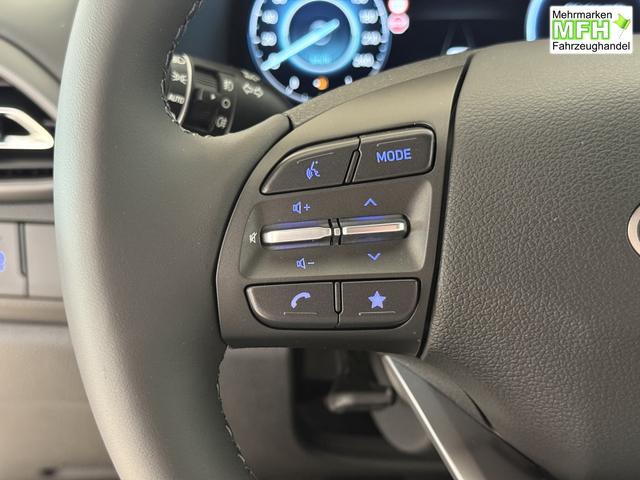 Hyundai i30, Bei den verwendeten Bildern kann es sich um Beispielbilder handeln, ggf. teilweise mit Sonderausstattung.
