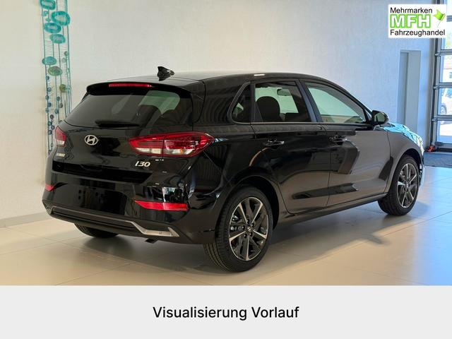 Hyundai i30, Bei den verwendeten Bildern kann es sich um Beispielbilder handeln, ggf. teilweise mit Sonderausstattung.