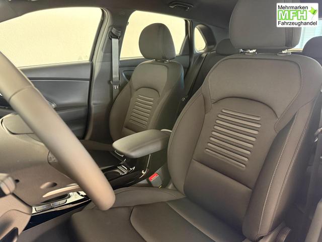 Hyundai i30, Bei den verwendeten Bildern kann es sich um Beispielbilder handeln, ggf. teilweise mit Sonderausstattung.