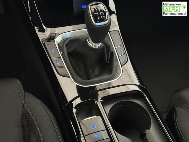 Hyundai i30, Bei den verwendeten Bildern kann es sich um Beispielbilder handeln, ggf. teilweise mit Sonderausstattung.
