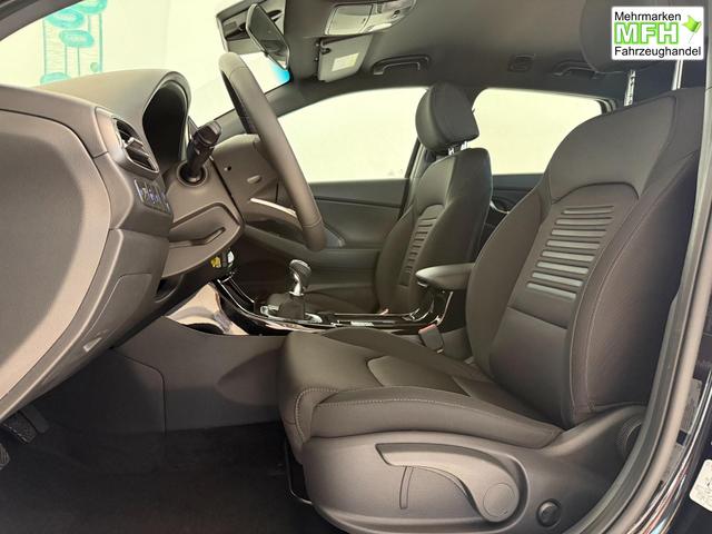 Hyundai i30, Bei den verwendeten Bildern kann es sich um Beispielbilder handeln, ggf. teilweise mit Sonderausstattung.