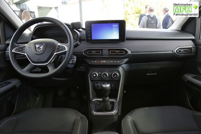 Beispielbilder, ggf. teilweise mit Sonderausstattung