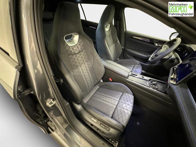 Volkswagen Passat Variant R-Line 2.0 TSI 4Motion 265PS/195kW DSG7 2026 +AHK+PANO+BLACK+360+TRAVEL ASSIST 