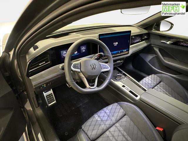 Volkswagen Passat Variant R-Line 2.0 TSI 4Motion 265PS/195kW DSG7 2026 +AHK+PANO+BLACK+360+TRAVEL ASSIST 