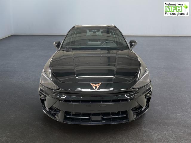 Beispielbilder, ggf. teilweise mit Sonderausstattung