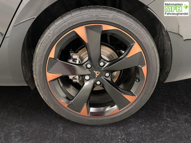 Cupra Leon Sportstourer 2.0 TSI 204PS/150kW 4x4 DSG7 2026 | +AHK +RFK +El.Hecklappe +CUPRA HD Matrix +NAVI +5J Erw. Garantie 