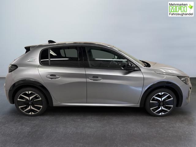 Peugeot e-208 54kWh 156PS/115kW GT Pack 2026, 421km WLTP | +17" ALU +Glasdach +RFK +Adaptiver Tempomat +P.Sensor V+H +EL. Fahrersitz +Massage +Apple CarPlay +W&auml;rmepumpe 