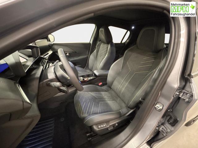 Peugeot e-208 54kWh 156PS/115kW GT Pack 2026, 421km WLTP | +17" ALU +Glasdach +RFK +Adaptiver Tempomat +P.Sensor V+H +EL. Fahrersitz +Massage +Apple CarPlay +W&auml;rmepumpe 