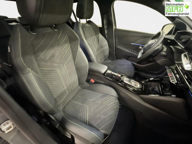 Peugeot e-208 54kWh 156PS/115kW GT Pack 2026, 421km WLTP | +17" ALU +Glasdach +RFK +Adaptiver Tempomat +P.Sensor V+H +EL. Fahrersitz +Massage +Apple CarPlay +W&auml;rmepumpe 