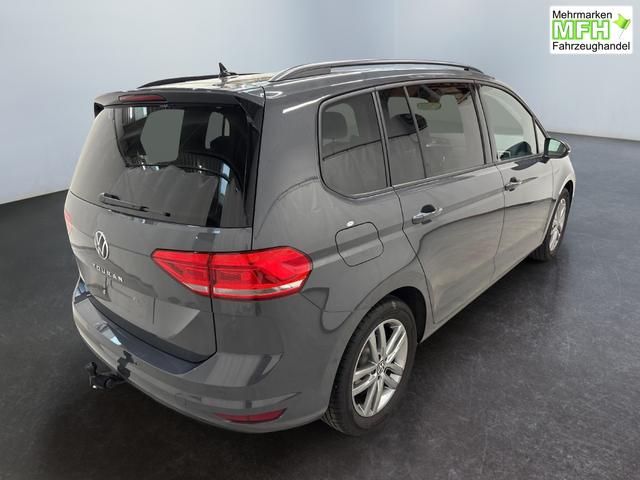 Volkswagen Touran Comfortline Edition 1.5 TSI EVO ACT 150PS/110kW DSG7 2026 | *7-SITZER* +AHK +CarPlay +RFK +17"ALU +SHZ. +Get&ouml;nte Scheiben 