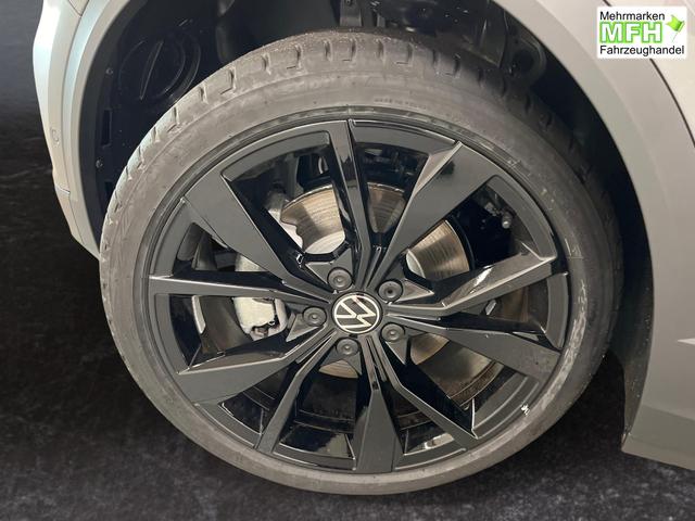 Volkswagen T-Roc Black Edition/Silver Edition 1.5 TSI 150PS/110kW DSG 2025 +Black Paket+19"ALU+MATRIX+PANO 