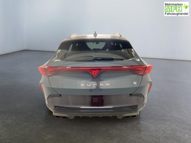 Beispielbilder, ggf. teilweise mit Sonderausstattung