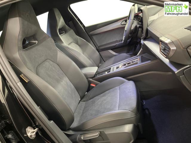 Cupra Leon Sportstourer VZ 2.0 TSI 333PS/245kW 4x4 DSG7 2025 +INT. DRIVE+MATRIX+AHK+Erweiterte Garantie. 