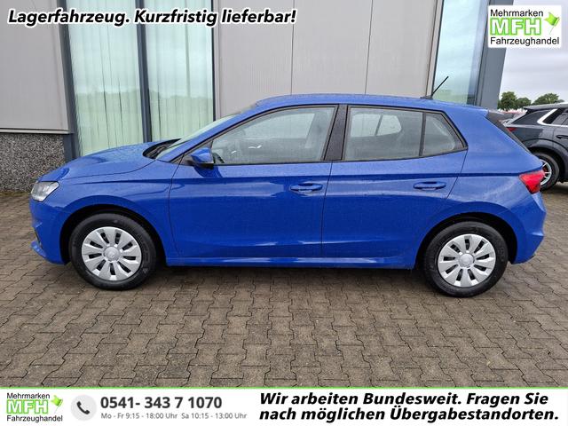 Skoda Fabia - Extra 1.0 80PS, 5 Jahre Garantie, Energy-Blau, Klimaanlage, Parksensoren hinten, Infotainment 8", Virtual Cockpit, LED-Scheinwerfer, Nebelscheinwerfer, Wireless SmartLink (Navi-Funktion &uuml;ber Smartphone), Armlehne vorn, Fu&szlig;matten