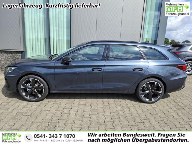 Cupra Leon Sportstourer - Basis 1.5 eTSI 150PS DSG (AUTOMATIK), GRAU-MET, ANH&Auml;NGERKUPPLUNG, ELEKTR. HECKKLAPPE, KESSY, ALARM, R&Uuml;CKFAHRKAMERA, 18" Alu, Sitzheizung, M-Lederlenkrad beheizt, Parksensoren vorne und hinten, Adaptiver Tempomat, 3-Zonen-Climatronic, Radio 12,9" + Full Link
