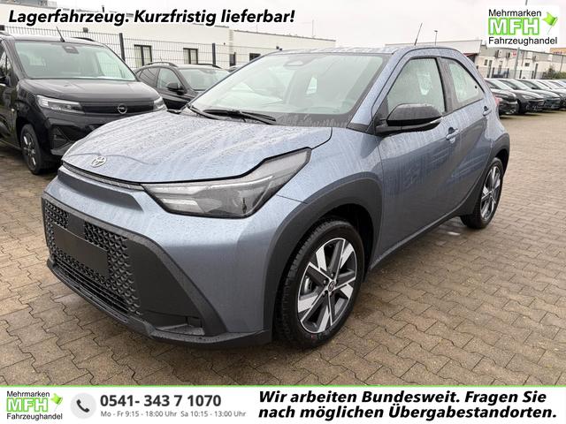 Toyota Aygo X - Play 1.5 Hybrid 115PS CVT/AUTOMATIK, Celestite Grey Metallic , 3 Jahre Garantie, 17" Alufelgen, Sitzheizung, R&uuml;ckfahrkamera, Klimaautomatik, Audiosystem 9" + Smartphone-Integration, Lederlenkrad, ACC, ZV mit Fernbedienung