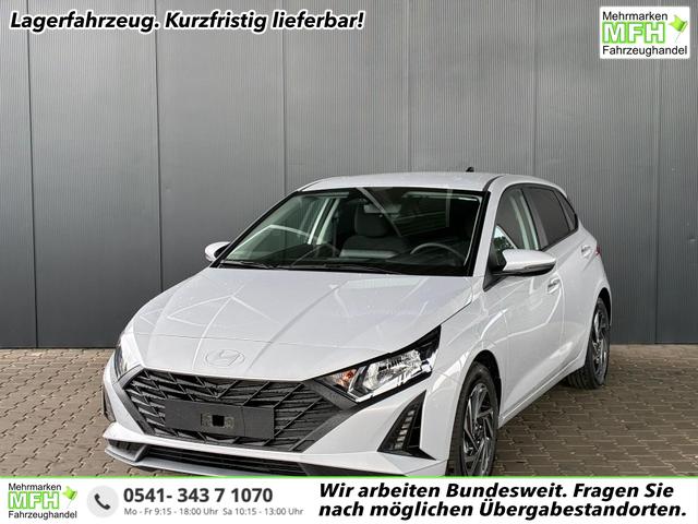 Hyundai i20 - Pure 1.2 MPI / Navi PDC Hinten + Kamera Abgedunkelte Scheiben Tempomat Alu 16"