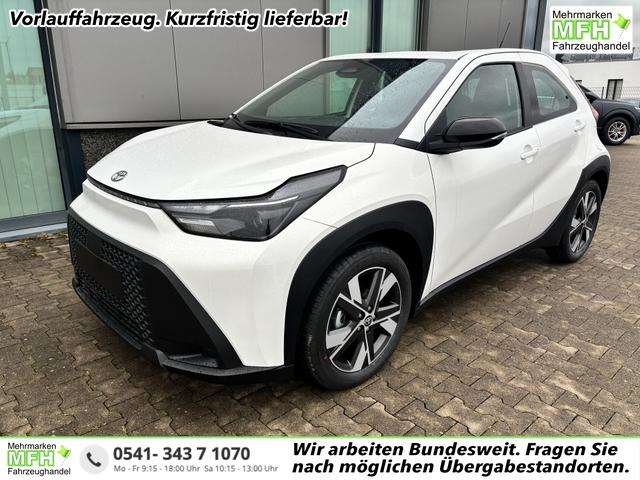Toyota Aygo X - Play 1.5 Hybrid 115PS CVT/AUTOMATIK, WHITE, 3 Jahre Garantie, 17" Alufelgen, Sitzheizung, R&uuml;ckfahrkamera, Klimaautomatik, Audiosystem 9" + Smartphone-Integration, Lederlenkrad, ACC, ZV mit Fernbedienung
