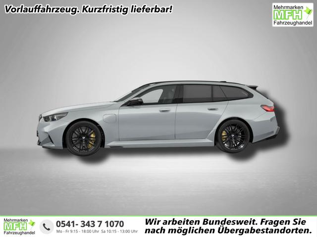 BMW M5 - Touring 4.4 8-Gang Steptronic xDrive