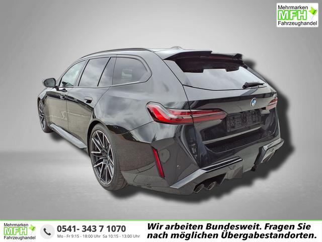 BMW M5 - Touring 4.4 8-Gang Steptronic xDrive
