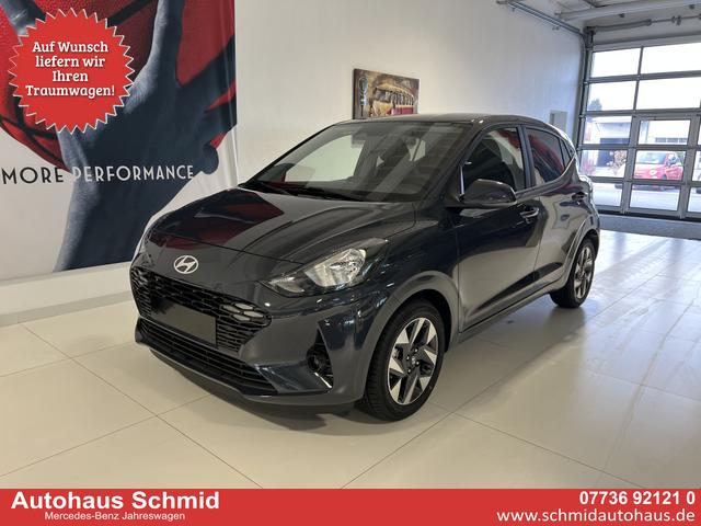Hyundai i10 - GO+ 1.2 MT 58 kW (79 PS) Klimaautomatik, Navigationssystem, Apple CarPlay & Android Auto, Sitzheizung, Lenkradheizung, Einparkhilfe hinten, R&uuml;ckfahrkamera, Privacy Glass, 15" Leichtmetallfelgen, uvm.