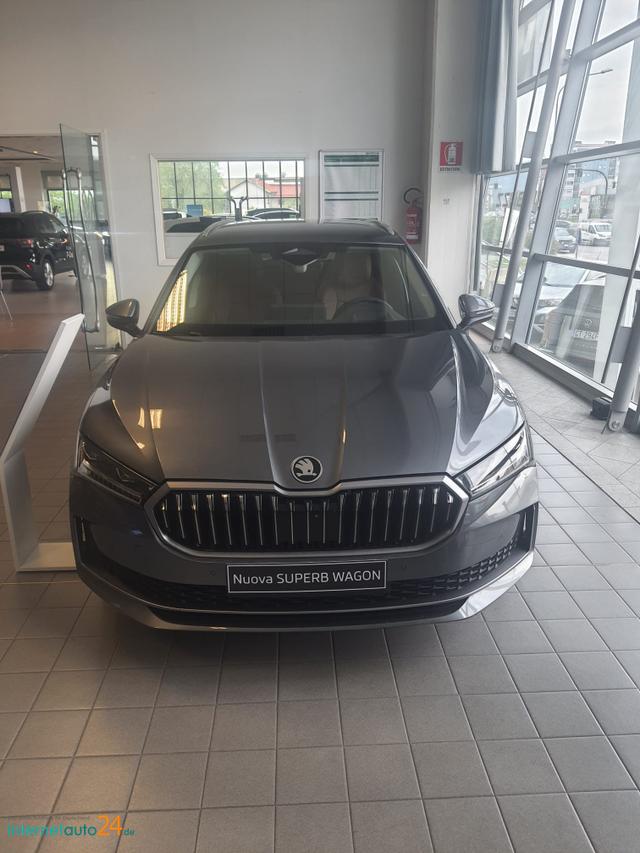 Skoda Superb Combi Style 1.5 TSI m-HEV Mild Hybrid 110 kW 7 Gang DSG 