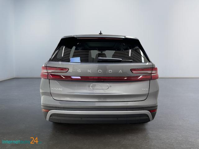 Beispielbilder, ggf. teilweise mit Sonderausstattung