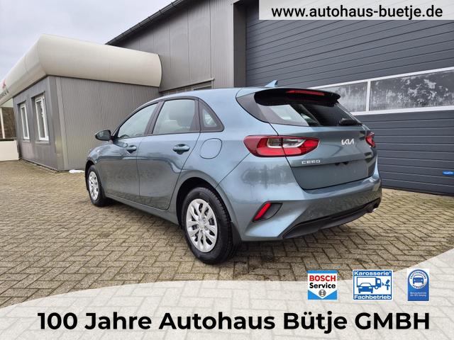 Kia Ceed - 1.5 T-GDi 140PS Automatik Vision Klimaautomatik Alarmanlage Sitzheizung Lenkradheizung Navi PDC Rückf.Kamera Bluetooth Touchscreen Apple CarPlay Android Auto Tempomat