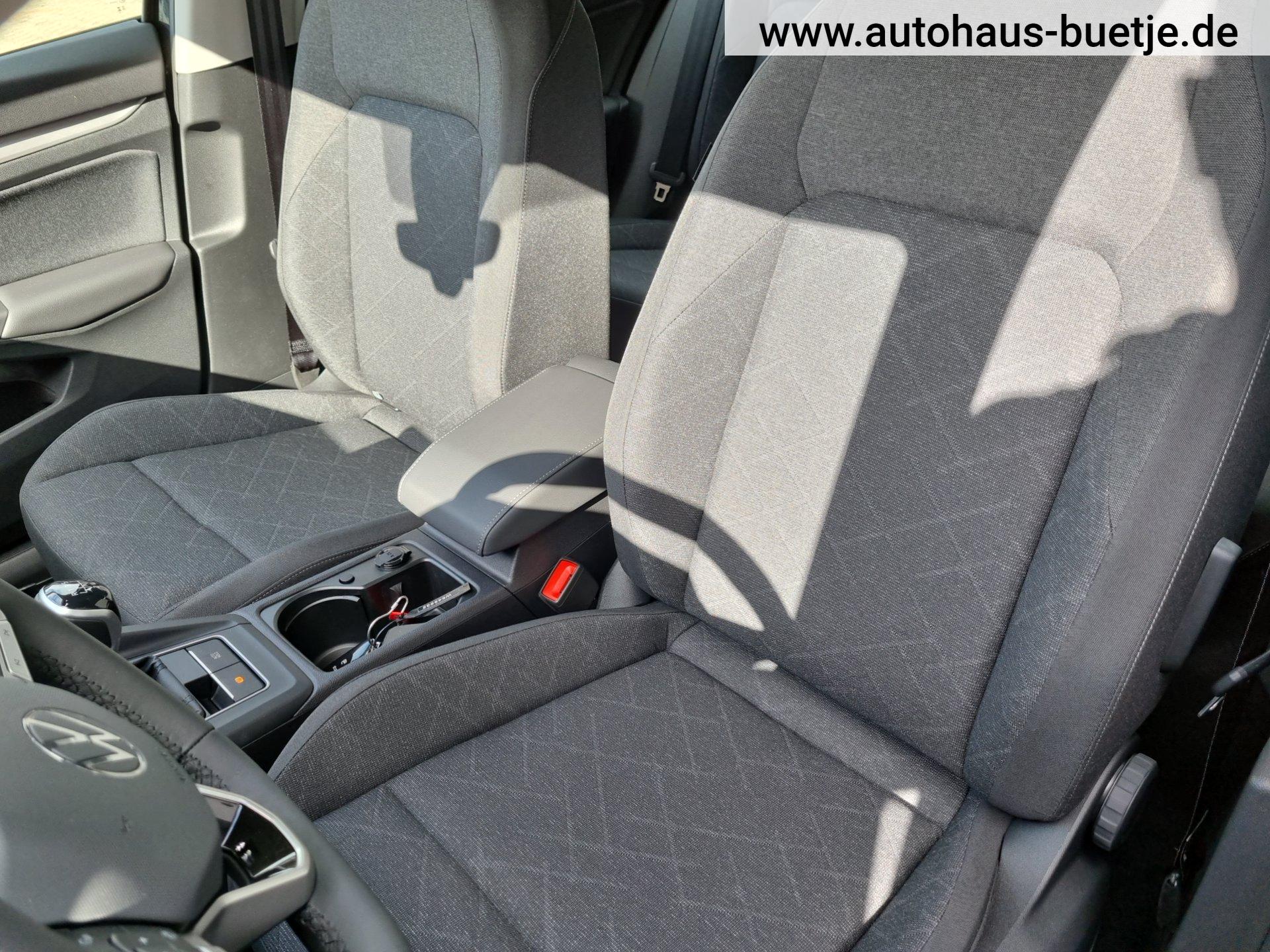 Volkswagen Golf Variant 1.5 TSI 130PS Life Klimaautomatik Sitzheizung  Lenkradheizung LED-Scheinwerfer DAB Bluetooth PDC v+h 16LM-Felgen Apple  Car Play Android Auto AbstandsTempomat - EU-Neuwagen, Jahreswagen,  Gebrauchtwagen