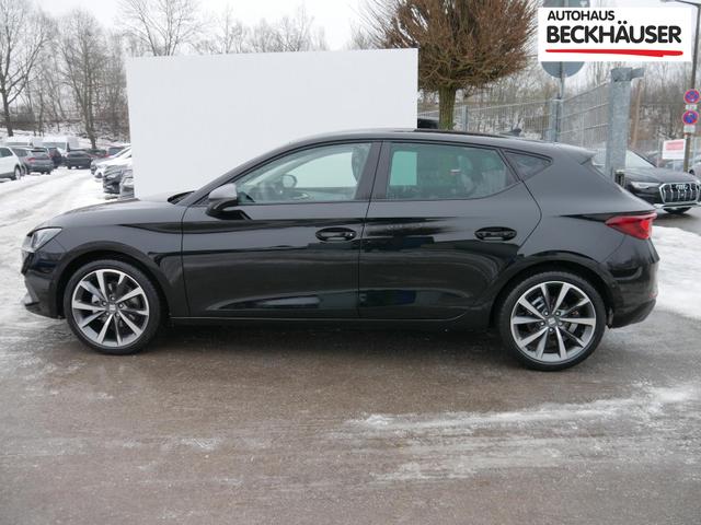 Seat Leon FR 2.0 TDI DSG*RFK*NAVI*TEMPOMAT*TRAVEL ASSIST* FULL LINK* KEYLESS-GO* 