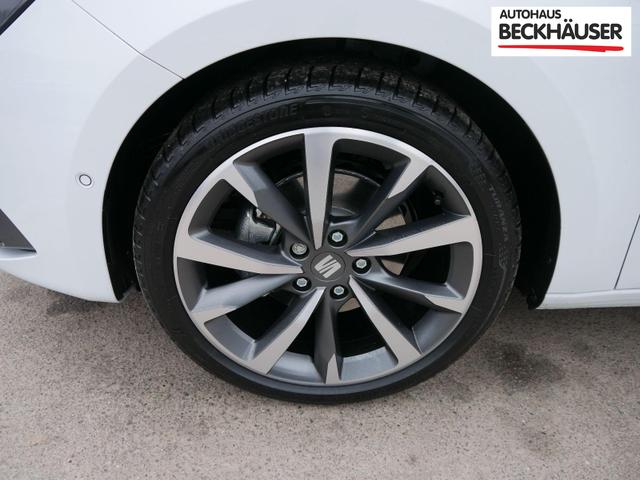 Seat Leon FR 2.0 TDI DSG*RFK*NAVI*TEMPOMAT*TRAVEL ASSIST* FULL LINK* KEYLESS-GO* 